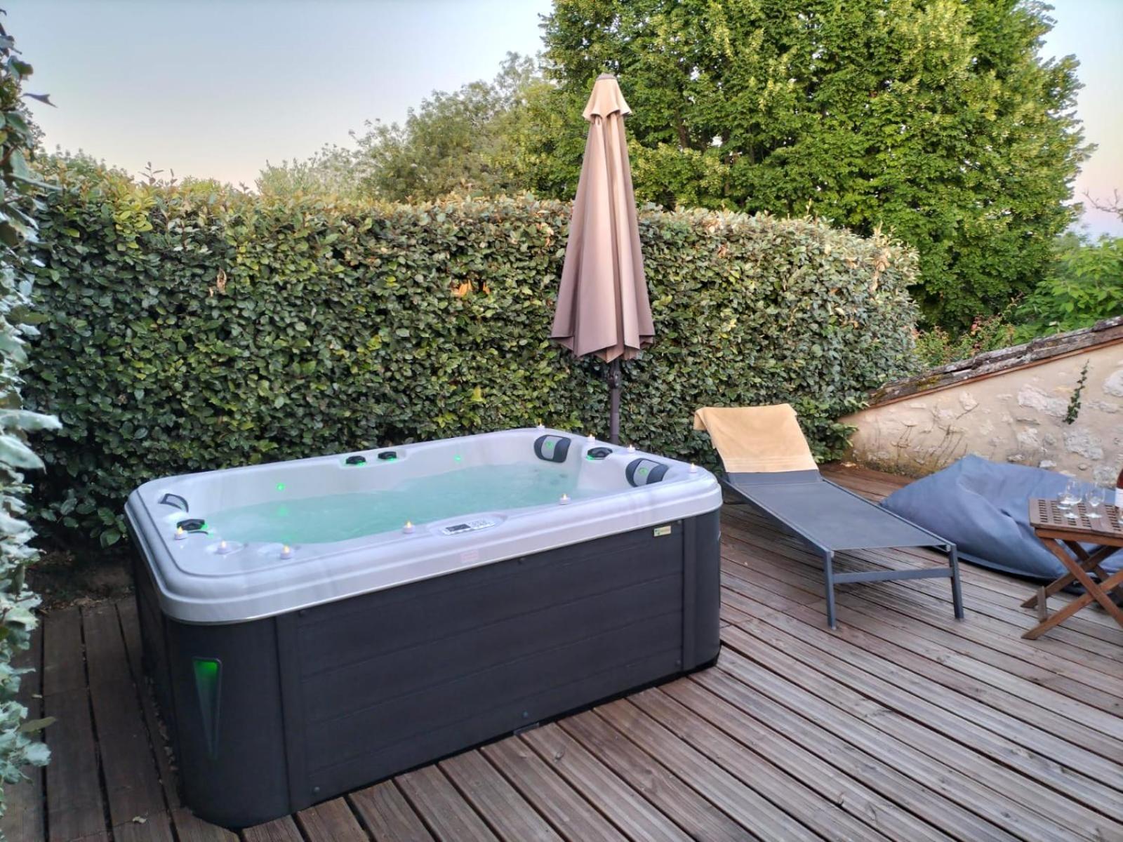 Appartement Le D'adelaide Son Jacuzzi Prive *